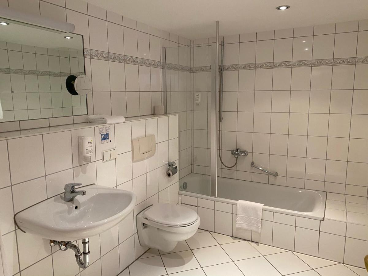 Hotel Europa Ramstein-Miesenbach Bagian luar foto