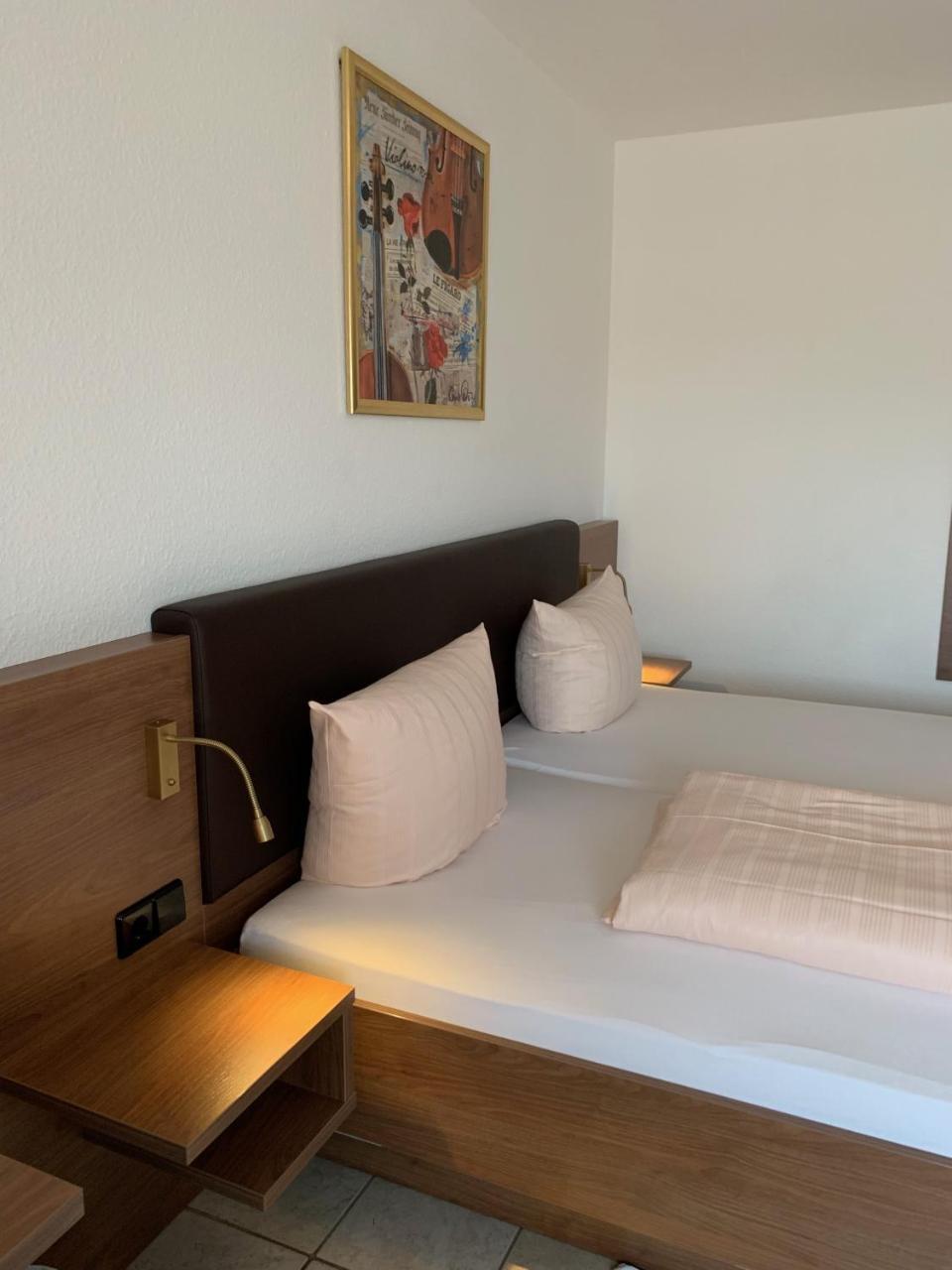 Hotel Europa Ramstein-Miesenbach Bagian luar foto
